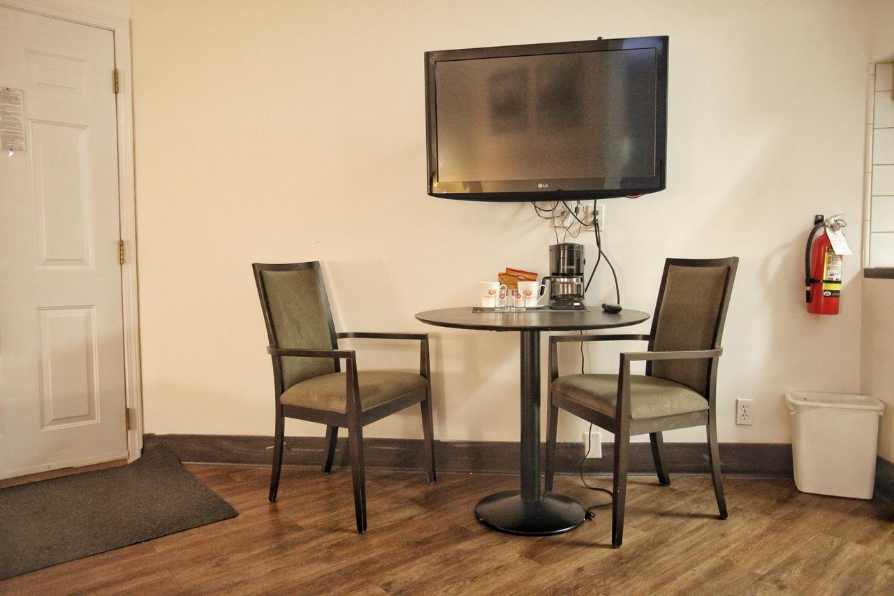 Best Budget Inn & Suites Kamloops Extérieur photo